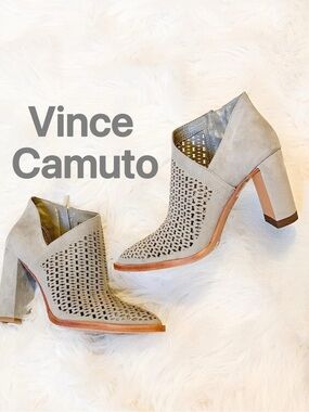 Vince Camuto Lorva Ankle Boots – Olive Green – Size 8.5